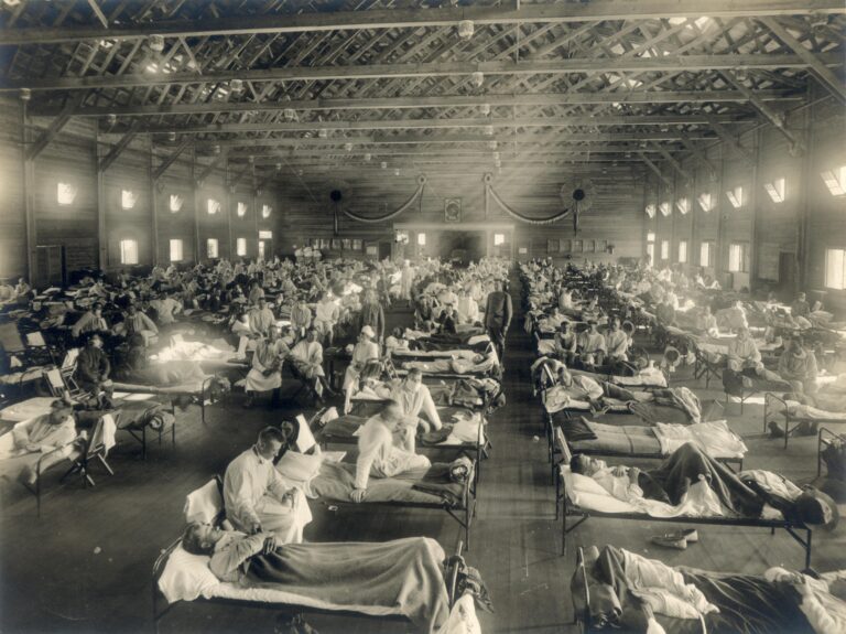 1918 influenza flu young adults emergency camp