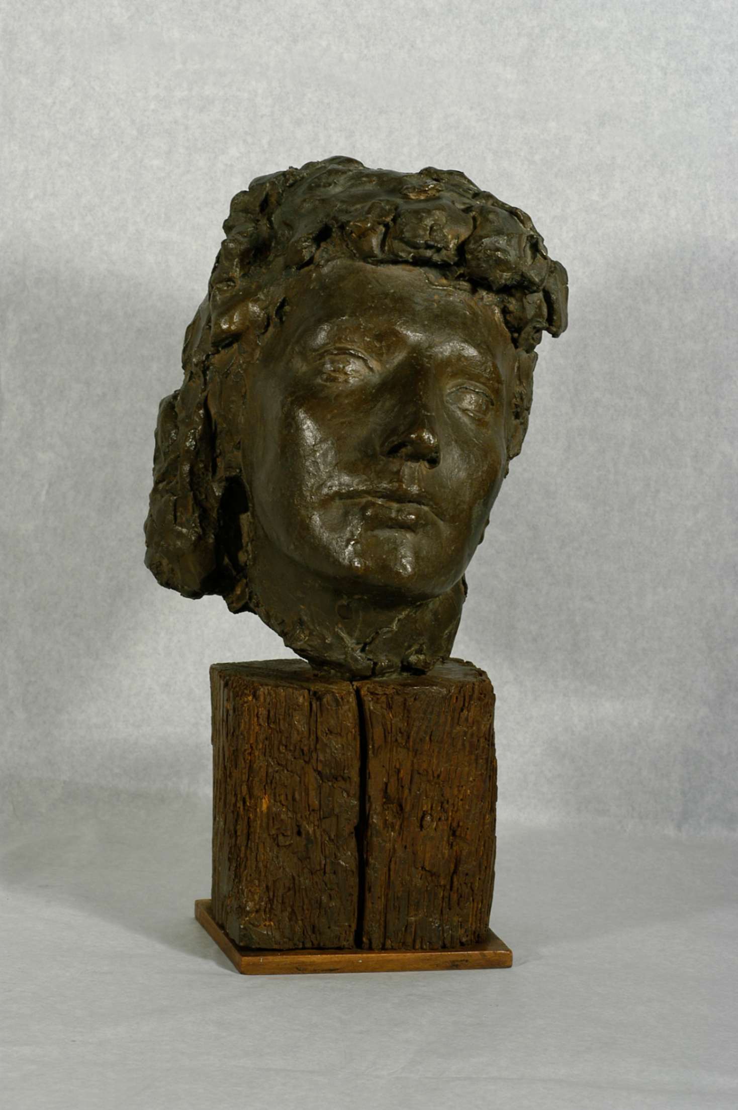 10. Giacomo Manzù, Ritratto di Ada de Micheli, 1940Testa femminile, 37x30x26,5Roma, Galleria d’Arte moderna