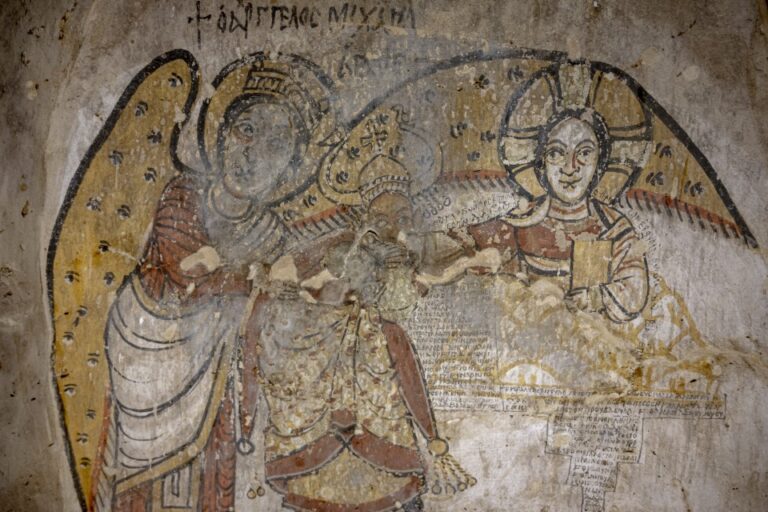 Dongola dipinti murali cristiani Scena con il re Davide (fot. Adrian Chlebowski/Centro Polacco di Archeologia Mediterranea Università di Varsavia)
